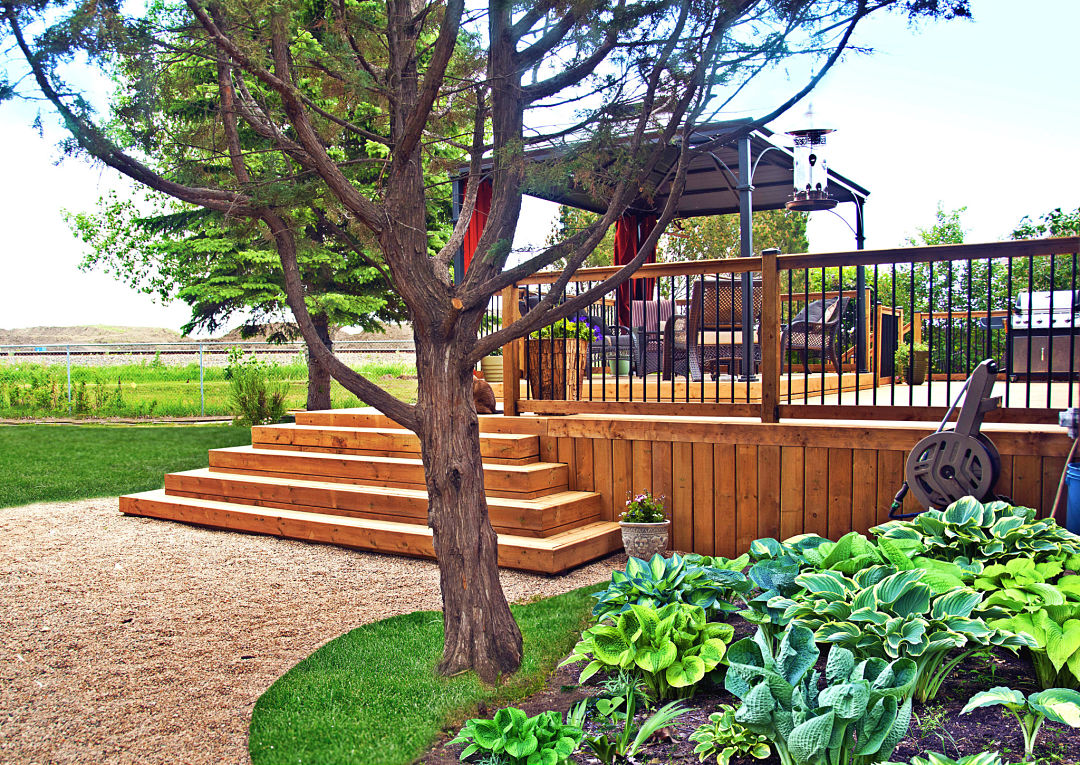 Custom deck