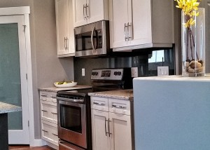Halcyon Homes - Custom Kitchen 5